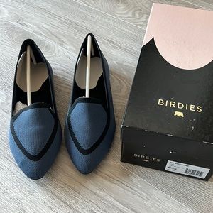 Birdies The Blackbird in Lake